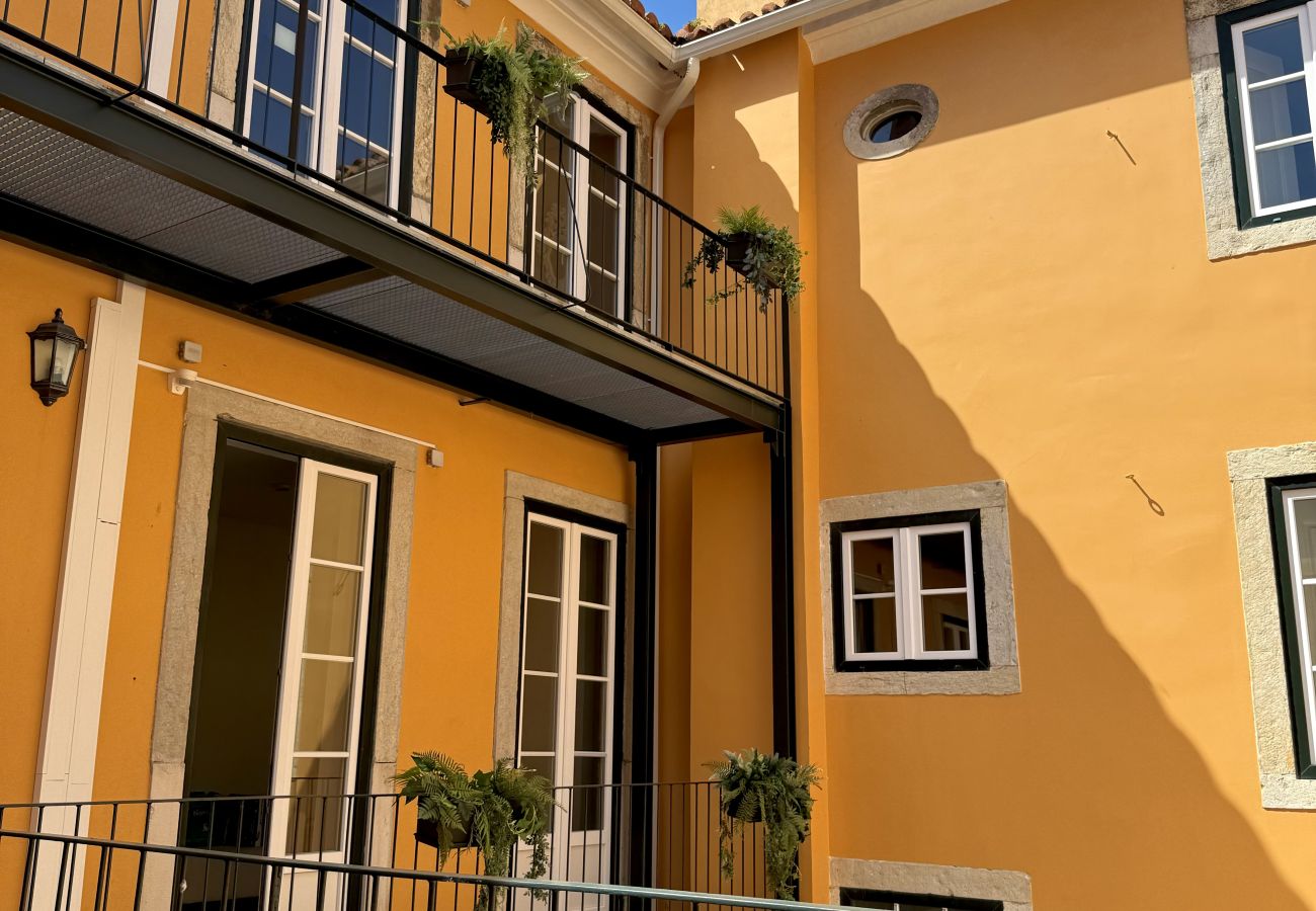Estúdio em Lisboa - Janelas Verdes - Estúdio Superior
