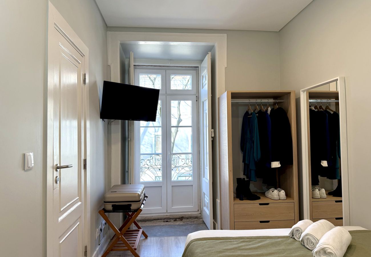 Apartamento em Lisboa - Janelas Verdes - T1 Standard