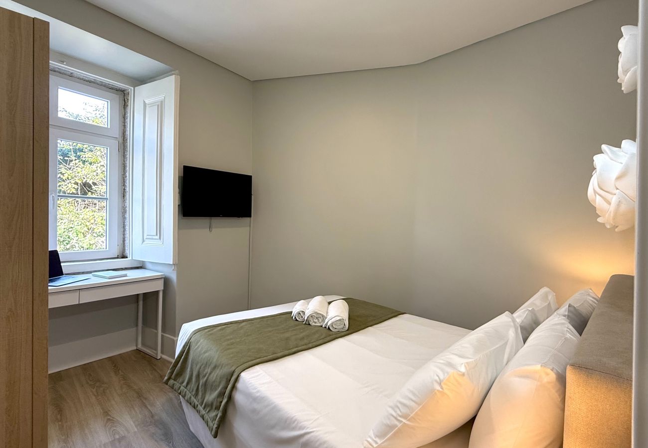 Apartamento em Lisboa - Janelas Verdes - T1 Standard