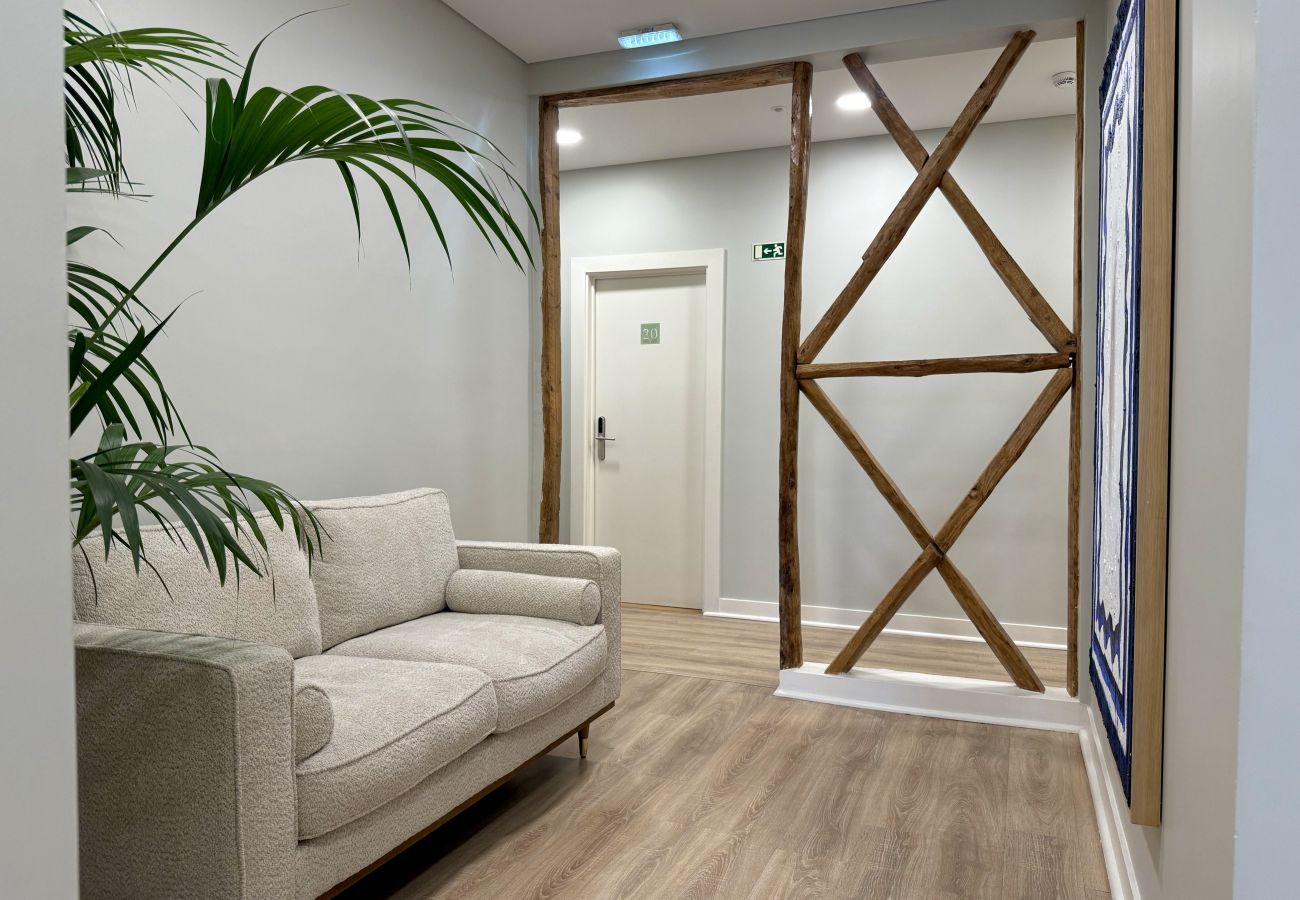 Apartamento em Lisboa - Janelas Verdes - T1 Standard