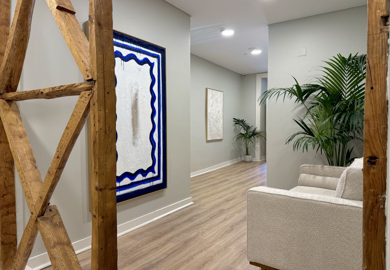 Apartamento em Lisboa - Janelas Verdes - T1 Superior