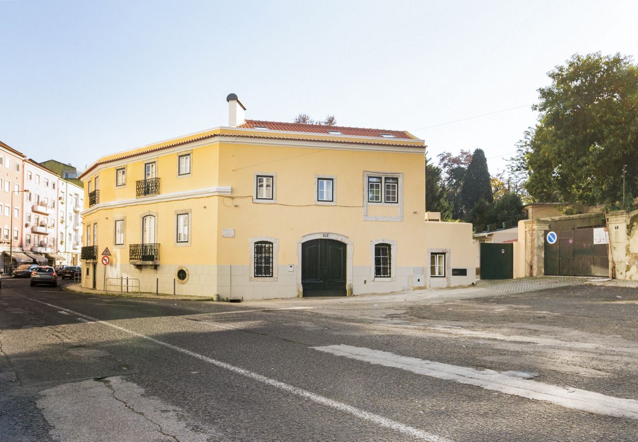 Apartamento em Lisboa - Laranjeiras - T1 Executive Loft