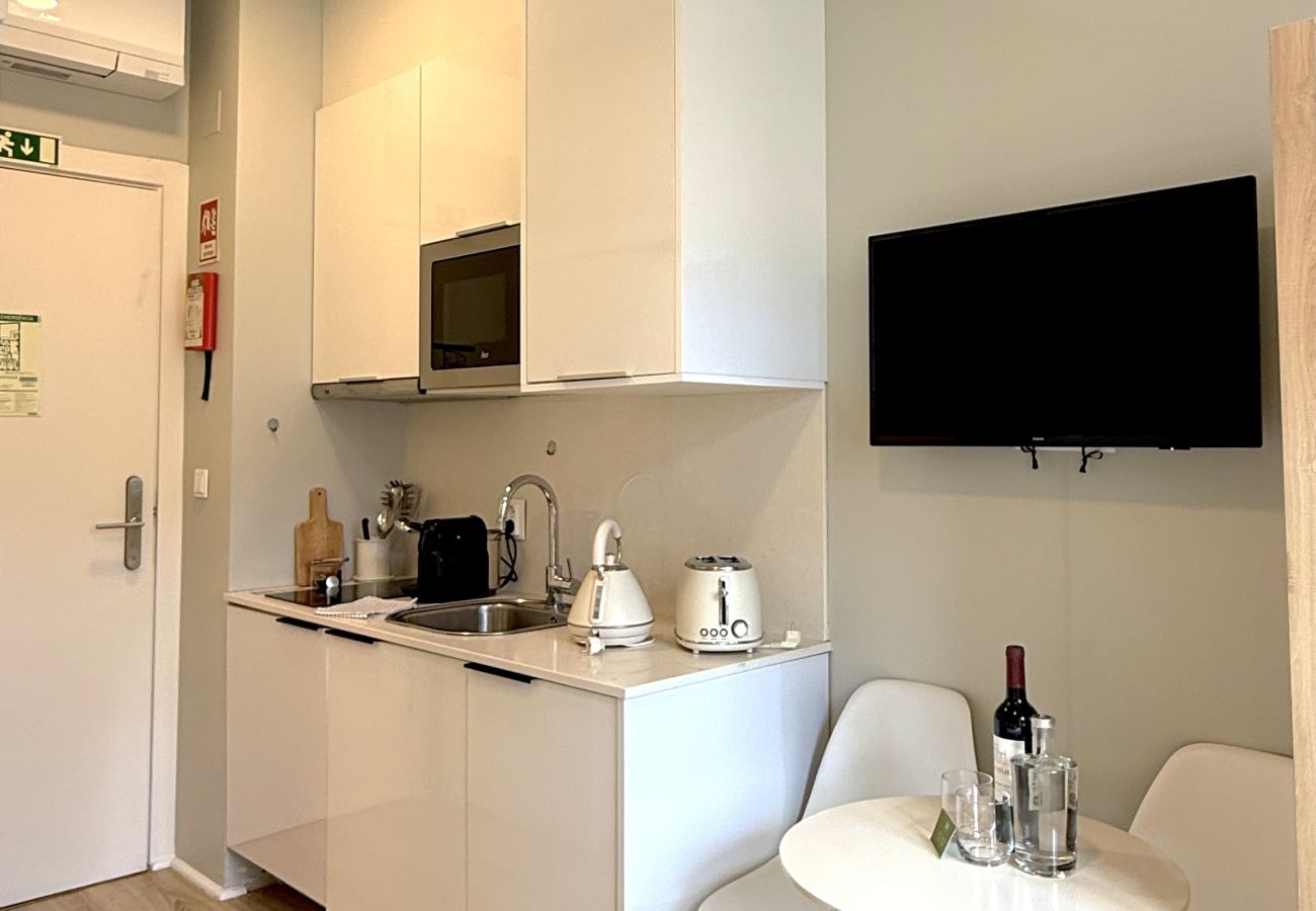 Studio in Lisbon - Janelas Verdes - Standard Studio