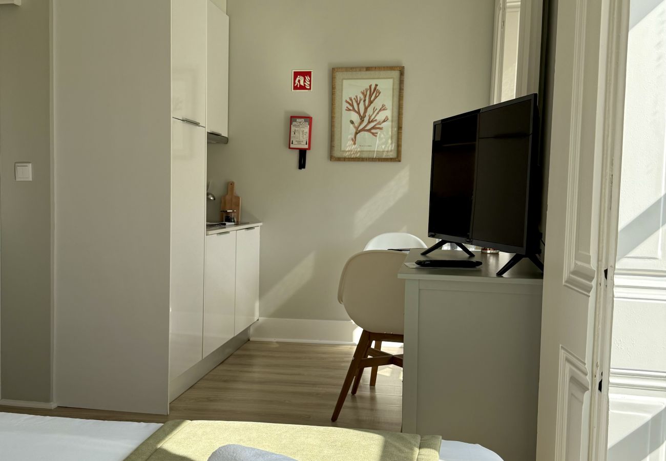 Studio in Lisbon - Janelas Verdes - Superior Studio