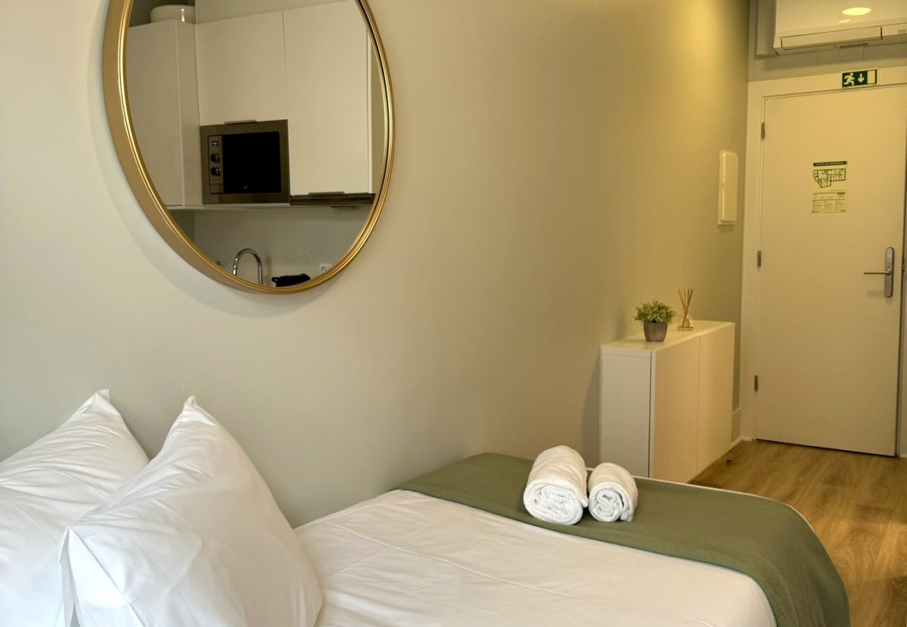 Studio in Lisbon - Janelas Verdes - Single Studio 